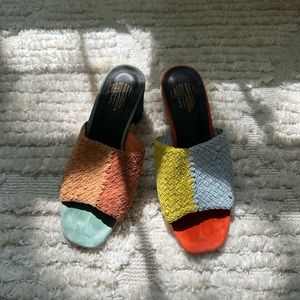 Charlotte stone color block mule